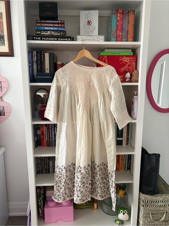 Itr by Khyati Pande Dresses & Skirts - Itr by Khyati Pande Escape Off-white embroidered and floral dress in size L